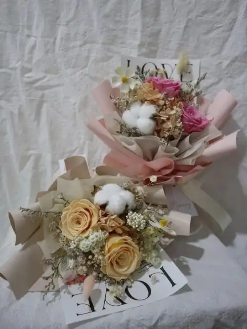 永生花与干花搭配花束