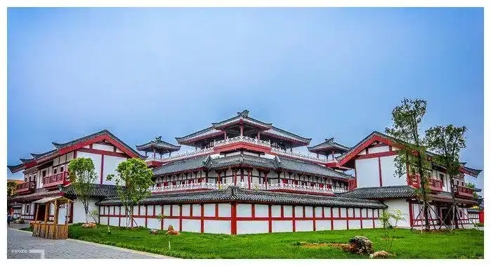 这座宫殿厉害了,犹如一篇梦回千年的盛世华章,一秒钟带你到汉朝