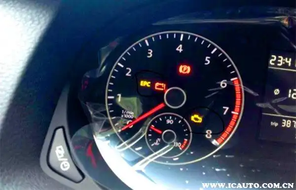 汽车点火警告灯亮是什么原因车辆点火警告灯亮了