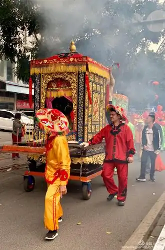 正月十五漂色游神