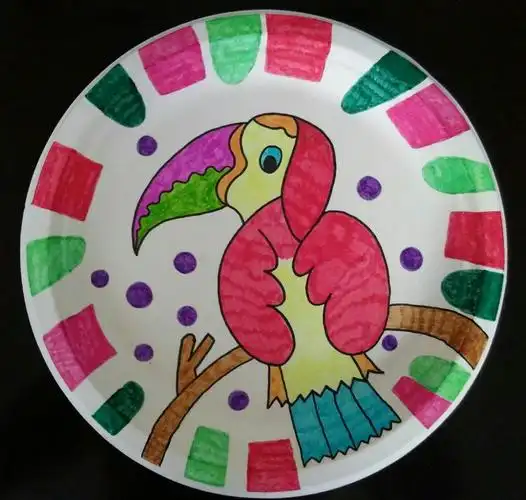 临清市实验小学美术教师画盘范作欣赏