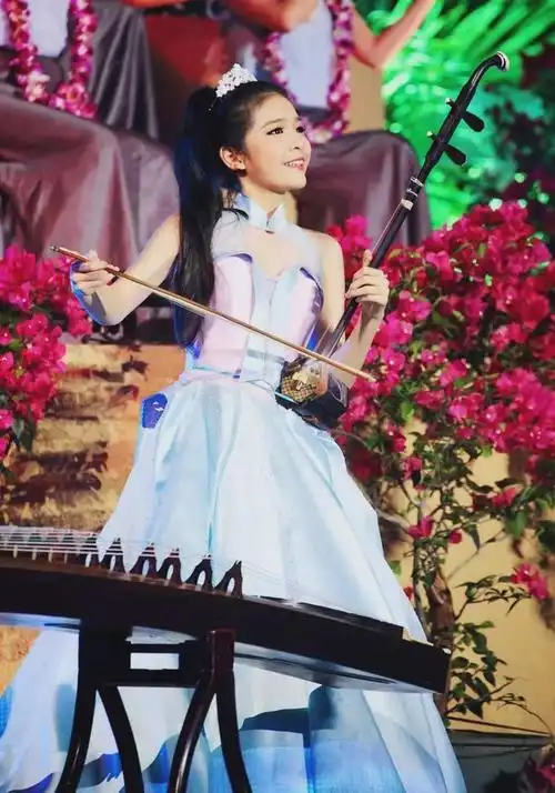 二胡公主国风少女陈依妙每个人都在通往梦想的途中