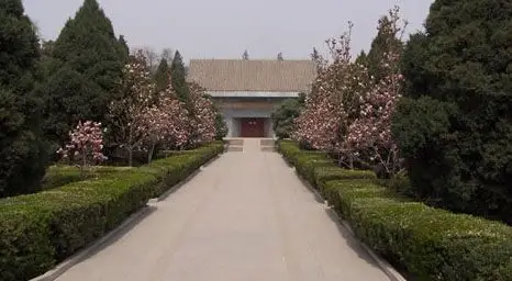 北京八宝山革命公墓骨灰堂