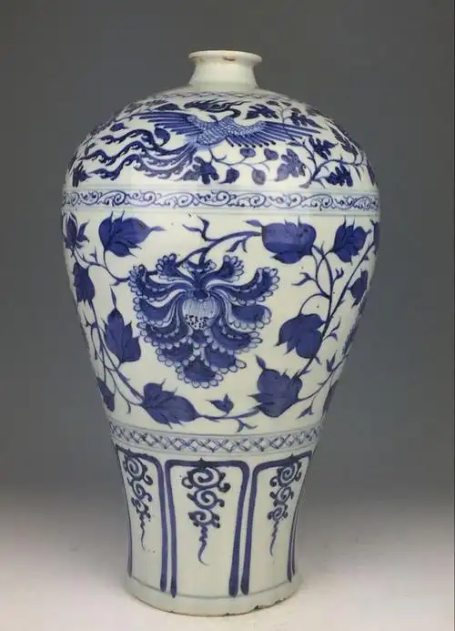 元代 青花缠枝牡丹纹梅瓶 非卖品