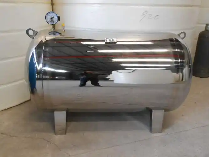 1吨家用不锈钢无塔供水器|1000l压力罐在线订购