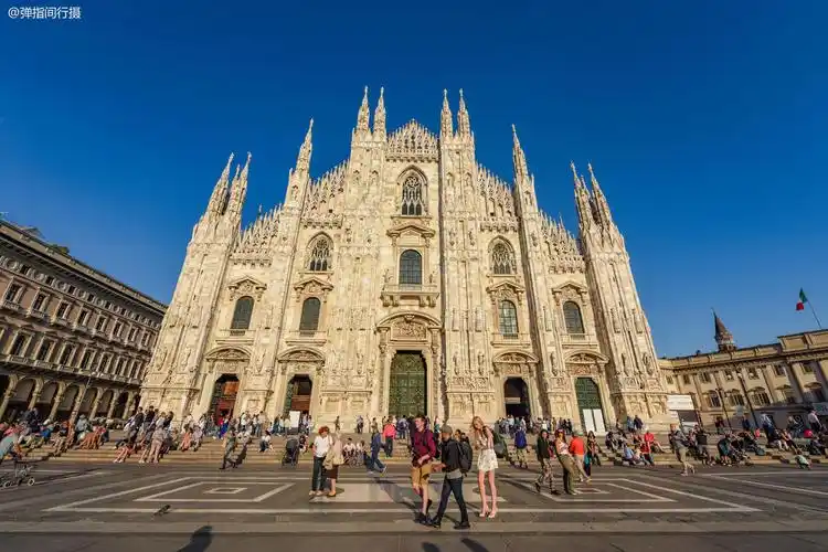 意大利米兰最美教堂,历时5个世纪建成,今是时尚之都的古老地标|米兰大