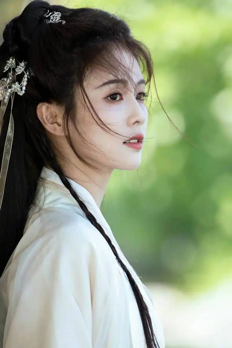 白鹿白衣古装造型写真绝美- 美文悦读,生活常识,唯美小清新,好电影