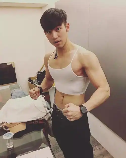 "黑人"陈建州被十八线综艺咖坑,再次"被出柜"