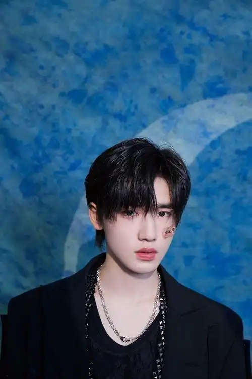 宋亚轩全员加速中