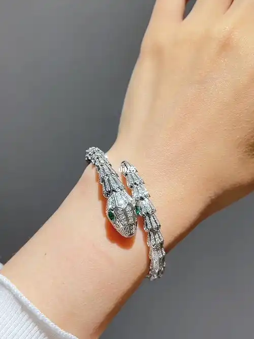 灵蛇系列满钻手镯97#18k真金真钻珠宝  #珠宝定制  #宝格丽满钻蛇骨