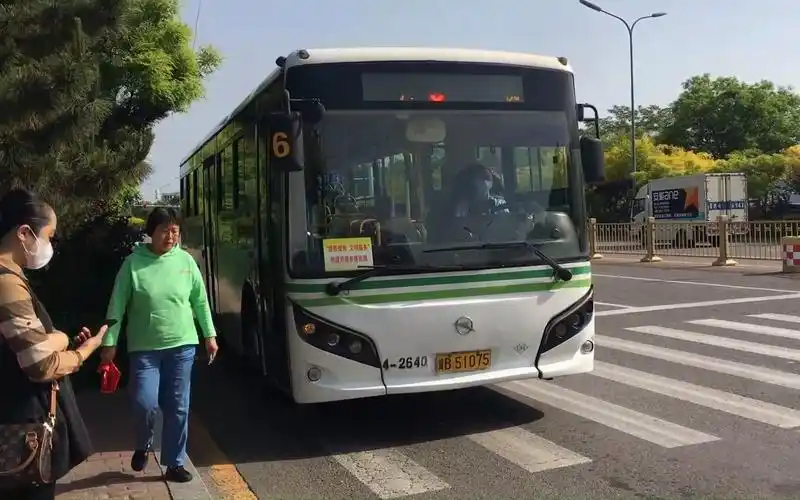 唐山公交pov 6路 丁家屯车场-税务庄西口 前展