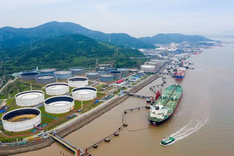 亚洲最大原油码头之一——宁波舟山港大榭港区实华二期45万吨原油码头