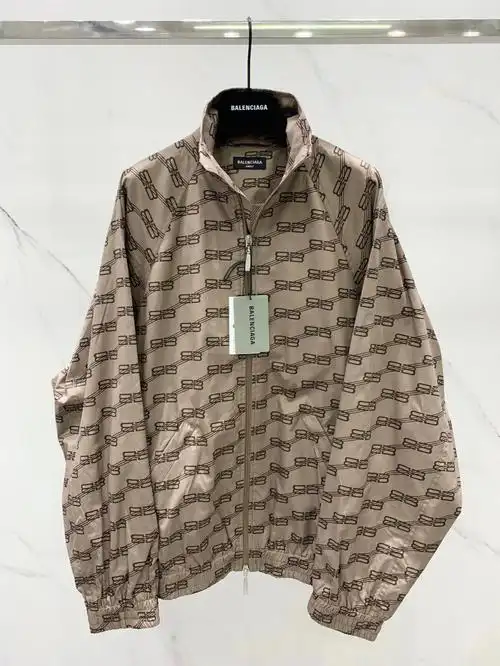 balenciaga早秋新款logo外套
