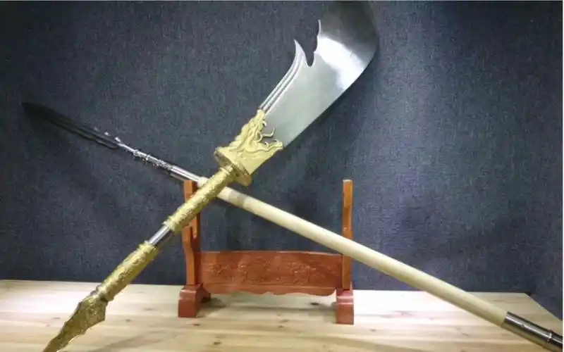 请欣赏几款威猛霸气的青龙偃月刀