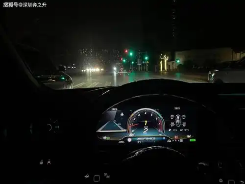 21款奔驰amg gt50升级gt63s固定碳纤维尾翼案例-汽车-中华快讯网