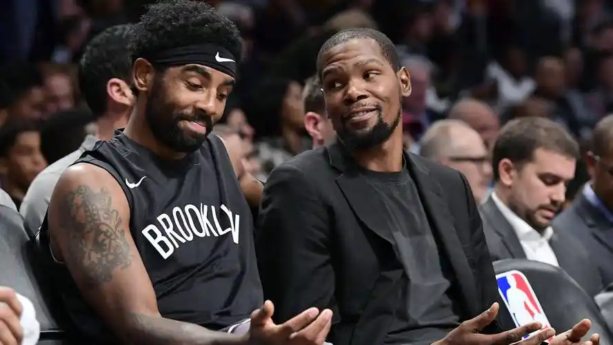 杜兰特点赞贾巴尔黑历史引热议,天勾没资格抨击欧文?_篮网_球员_批评