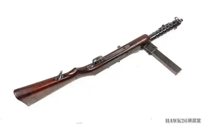 细看斯太尔mp34冲锋枪中的劳斯莱斯波兰生产出口葡萄牙