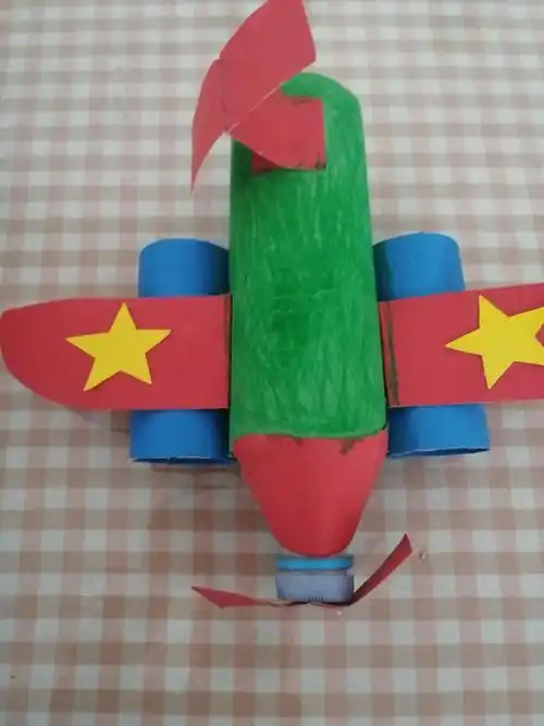 怎样用矿泉水瓶做火箭 怎样用矿泉水瓶做火箭图解简单