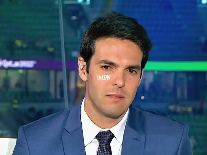 卡卡直播这段是在说c罗吧?