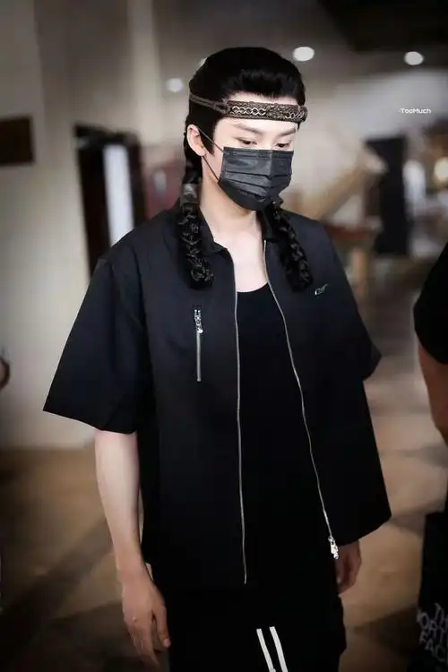 当男生开始扎小揪揪|发型|墨镜|丸子头|麻花辫|小辫子_网易订阅