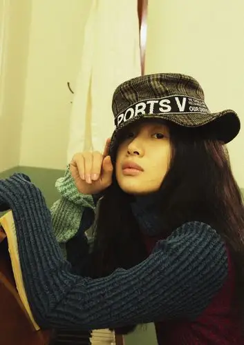 李梦个人简介:李梦,出生于湖南长沙,毕业于北京电影学院,,中国内地