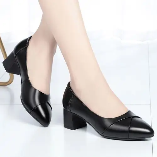 雪地意尔康真皮中跟女士皮鞋春季单鞋百搭粗跟圆头大码时尚工作鞋