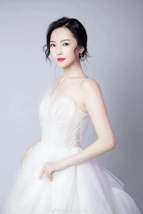 世界小姐关思宇美丽人生写真珍藏版