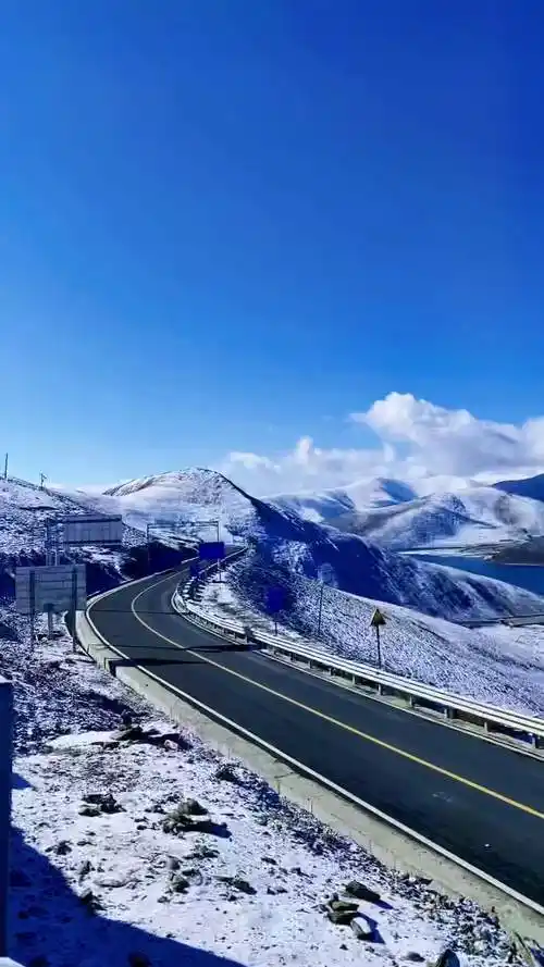 西藏羊卓雍错最美的风景在路上治愈系风景带你看雪景一起享受大自
