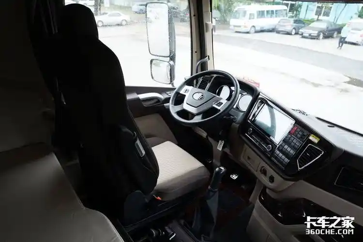 320马力6×2解放jh6 平地板配置起飞!