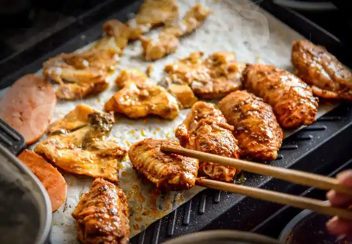 纸上烤肉的正确吃法