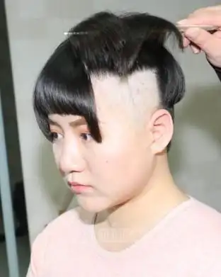 丰满少妇剪高脚锅盖头-芳飞1309