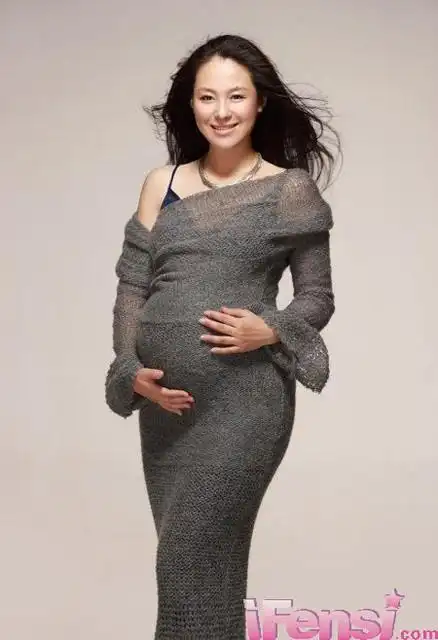 贾静雯跟公公不和 18个回帖 奉子成婚的明星夫妻 2个回帖 怀孕期间的