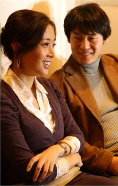 这桩婚事谁都不赞同薛景求娶了宋允儿苦等十年差点退圈