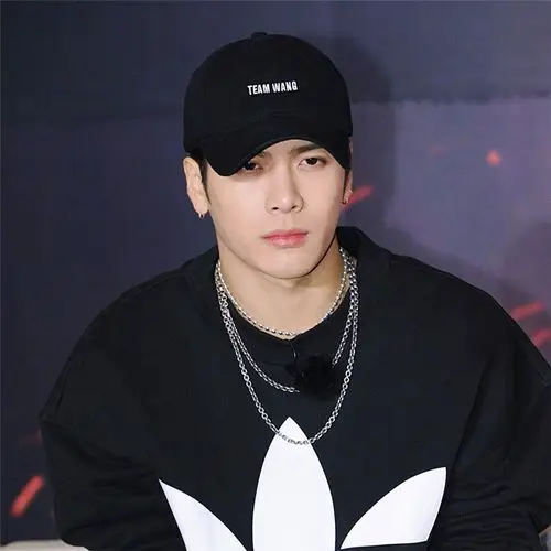 热销王嘉尔同款帽子