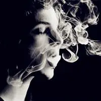 qq男生抽烟伤感头像深沉的伤感男生抽烟qq头像