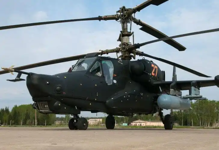 卡50黑鲨攻击直升机性能不逊阿帕奇但缺点也很明显