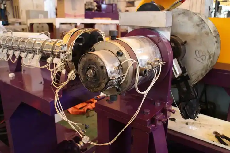 钢丝增强透明软管挤出机