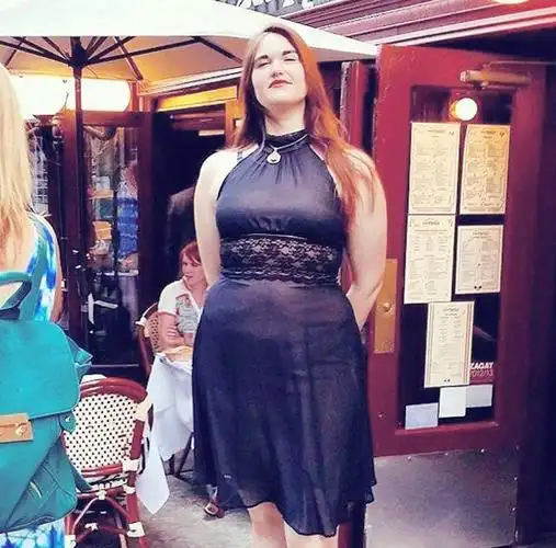 欧洲女子身高2米多,异于常人却很美,高大身材让她生活幸福