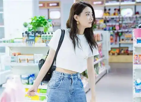 你说的是不是江苏卫视《我们相爱吧》的节目.