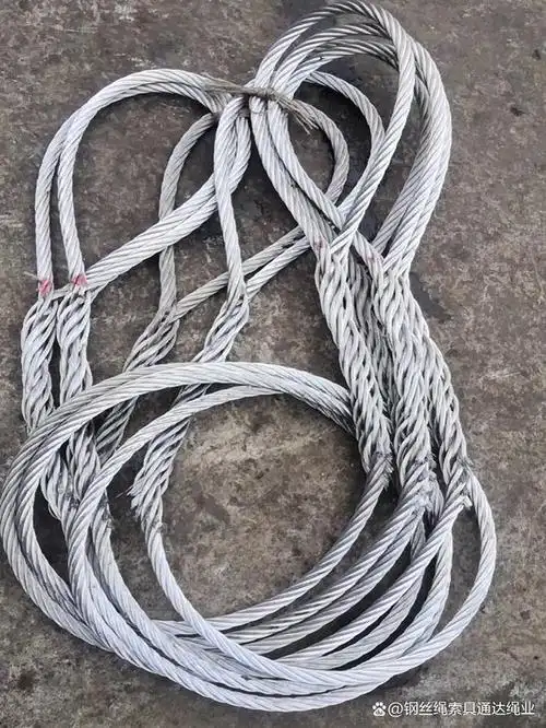 绳索具采用纯手工插编而成,越拉越紧,吊扣不易脱落,多根钢丝缠绕编织