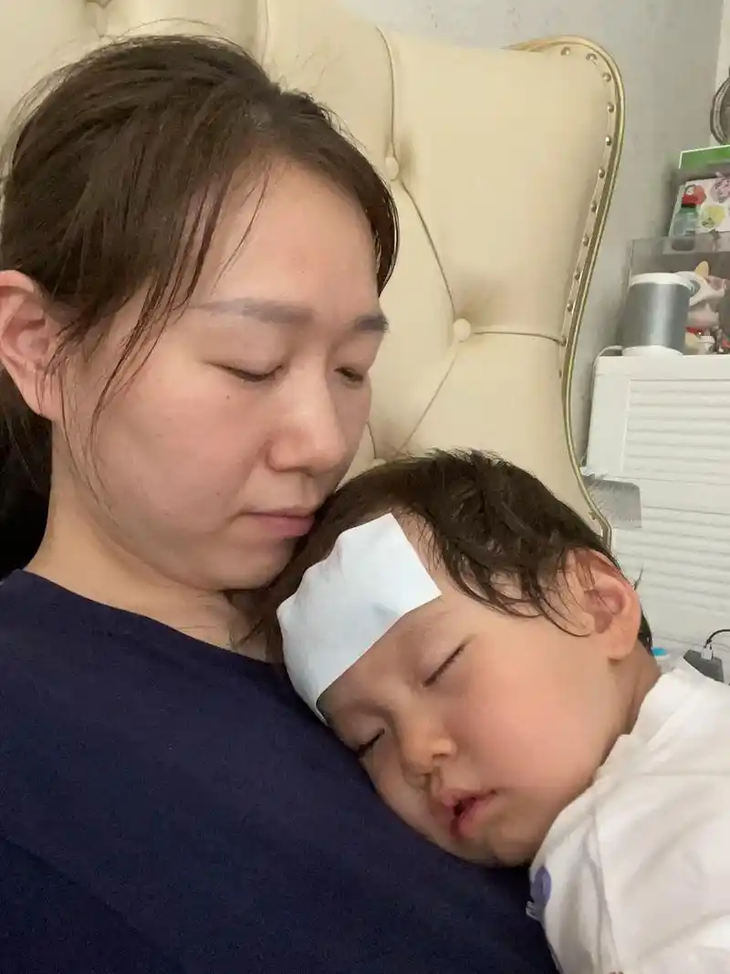 发烧了三天,还没降下去.#宝宝生病快点好起 - 抖音