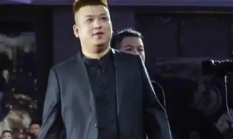 快手红人天津李四怎么火的 真实身份和家庭背景揭秘