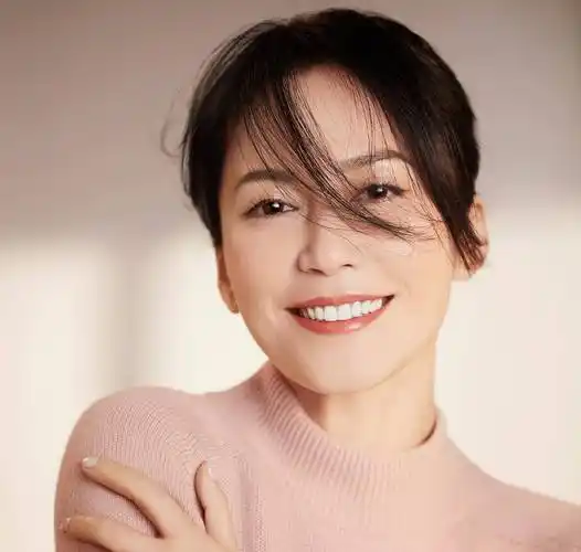 为啥这些40 女艺人都在说惨_中年_角色_姐姐