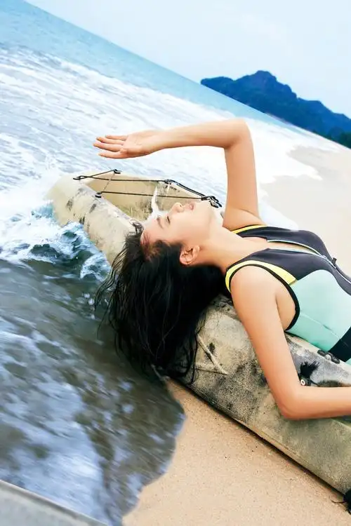 朱丹图片 朱丹男人装性感图片