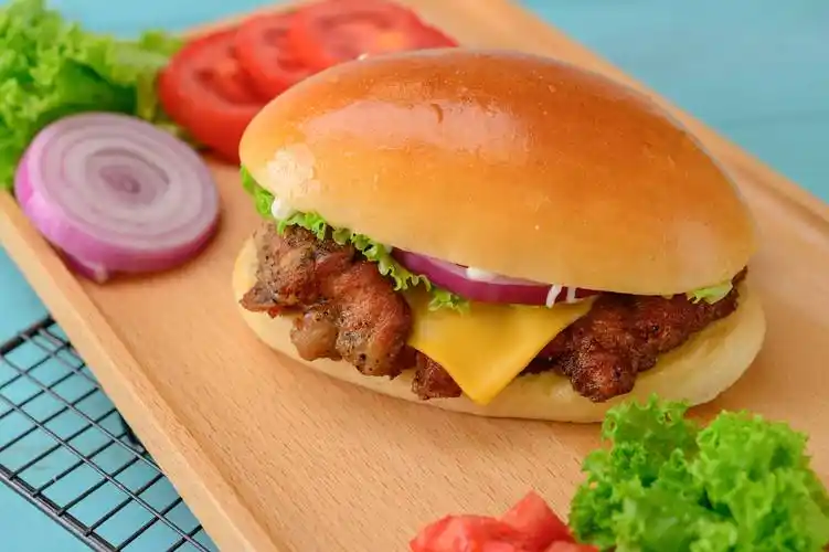 猪扒包店市场很火热如何开一家好食者猪扒包加盟店呢