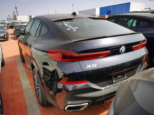 全新2021宝马x6进口国六云南昆明现车配置如何