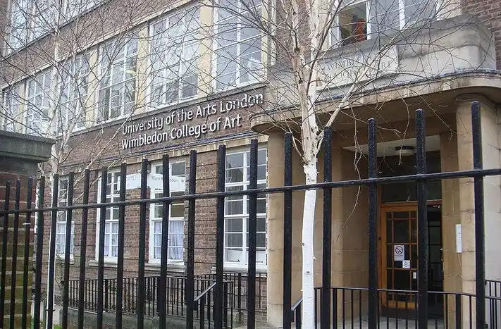 伦敦艺术大学
