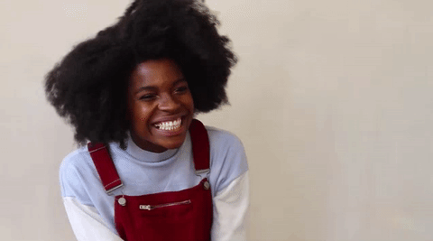 黑人女孩大笑爆炸头gif动图_动态图_表情包下载_soogif