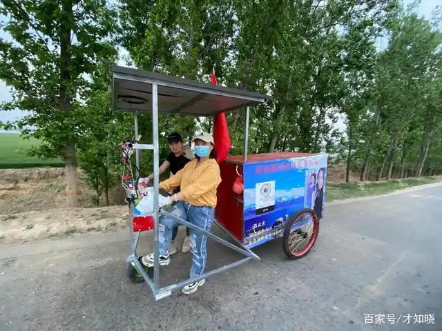 感情受挫的河南濮阳姐妹花徒步到西藏,一路要用直播收入帮助别人