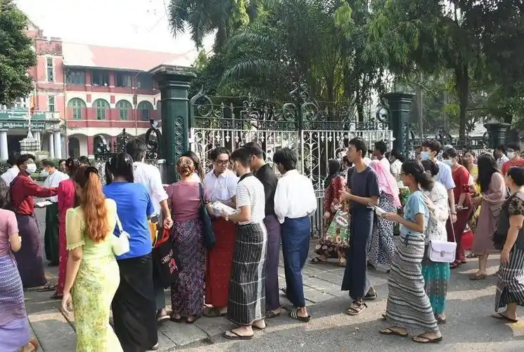 根据缅甸高等教育司发布的公告获悉:通过2023年大学入学考试的高考
